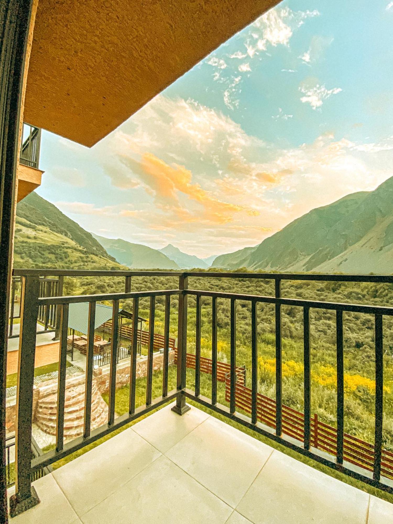 Hotel Gold Kazbegi Exterior foto
